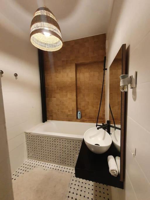 Spacious And Quiet 1br In Floreasca Apartment *