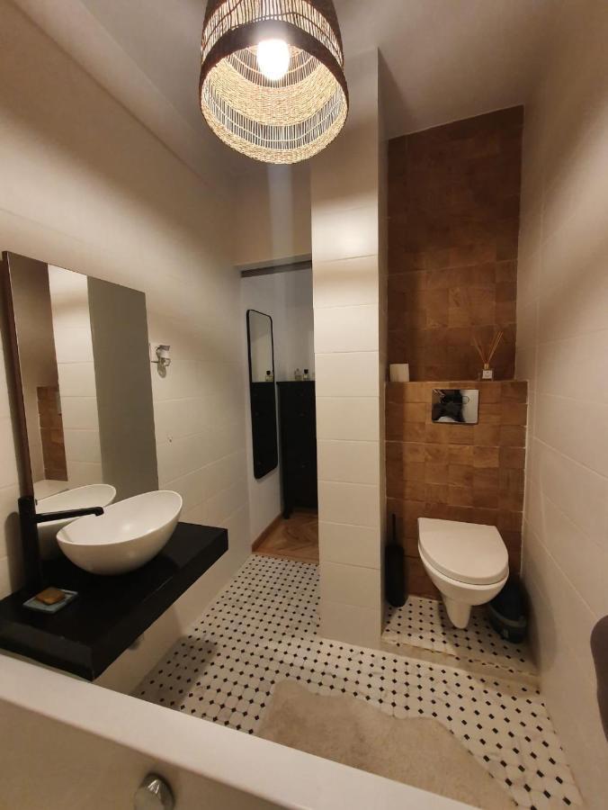 Spacious And Quiet 1br In Floreasca * Bucarest